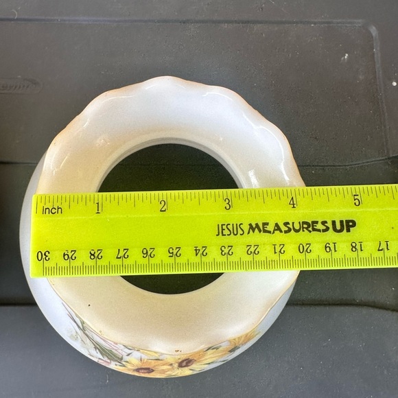 Vintage Sunflower Ceramic Milkglass lampshades - Picture 7 of 9